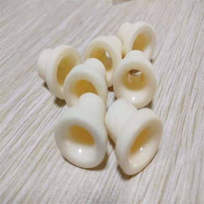 Yttrium Stabilized Ceramic Alumina Nozel 3.9g/Cm3 Ketahanan Korosi