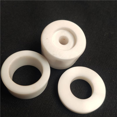Ukuran Yang Berbeda Ketahanan Aus Cincin Keramik Alumina Kemurnian Tinggi
