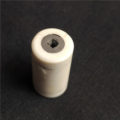 Bagian Keramik Alumina Tahan Panas 3.9g / cm3 Pipa Alumina