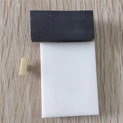 Ketahanan Aus 3.9g / Cm3 Plat Keramik Alumina 1780C 1800C