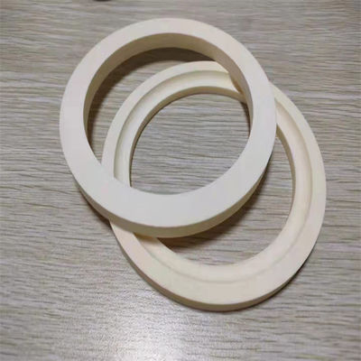 Cincin Keramik Alumina Fraktur Kekuatan Tinggi 3.9g / Cm3 Tahan Aus