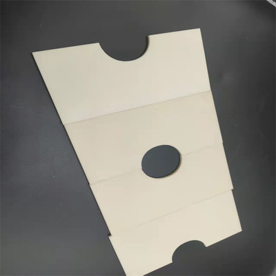 OEM Ukuran Besar Alumina Ceramic Dics Untuk Isolasi Panas Disesuaikan